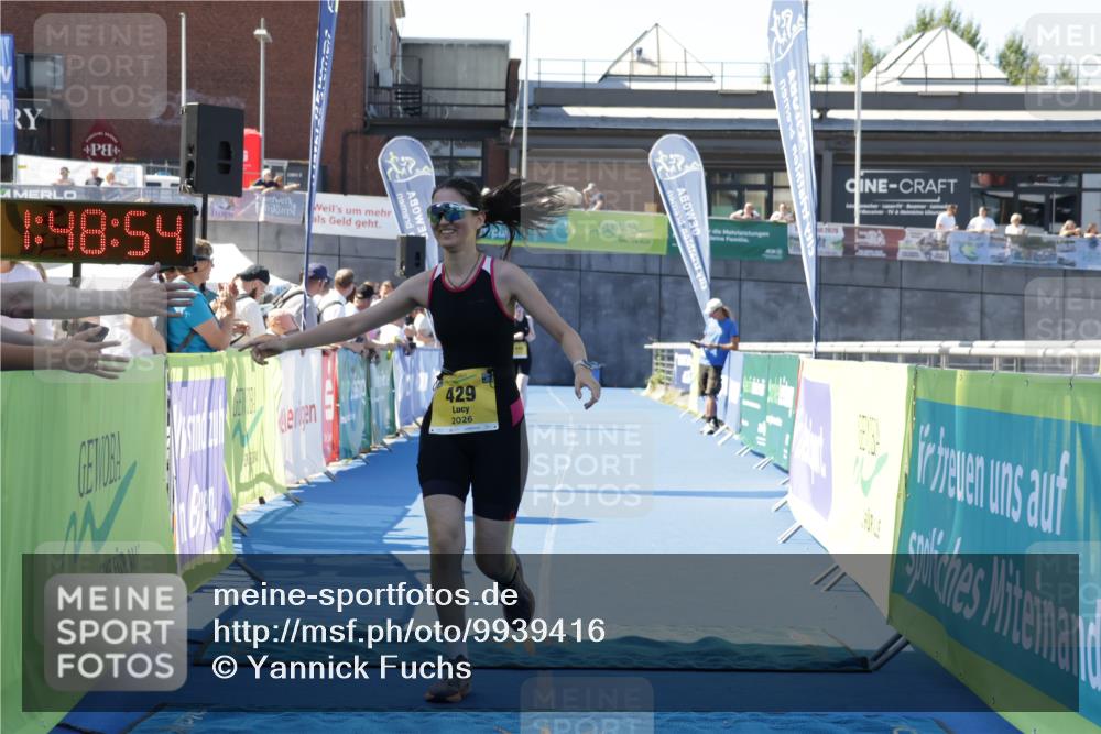09.08.2026 - GEWOBA Citytriathlon Bremen Yannick Fuchs http://msf.ph/oto/9939416 09.08.2026 11:48:58 Ziel 429, 499 meine-sportfotos.de