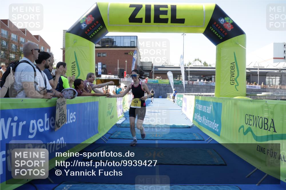 09.08.2026 - GEWOBA Citytriathlon Bremen Yannick Fuchs http://msf.ph/oto/9939427 09.08.2026 11:48:59 Ziel 429, 499 meine-sportfotos.de