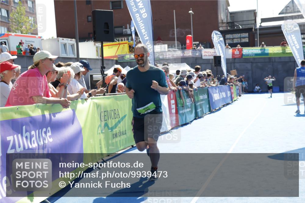 09.08.2026 - GEWOBA Citytriathlon Bremen Yannick Fuchs http://msf.ph/oto/9939473 09.08.2026 15:32:27 Ziel 275, 368 meine-sportfotos.de