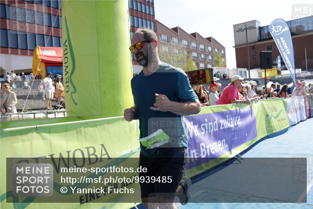 09.08.2026 - GEWOBA Citytriathlon Bremen Yannick Fuchs http://msf.ph/oto/9939485 09.08.2026 15:32:28 Ziel 275, 368 meine-sportfotos.de
