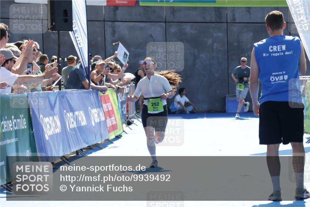 09.08.2026 - GEWOBA Citytriathlon Bremen Yannick Fuchs http://msf.ph/oto/9939492 09.08.2026 15:32:31 Ziel 368 meine-sportfotos.de