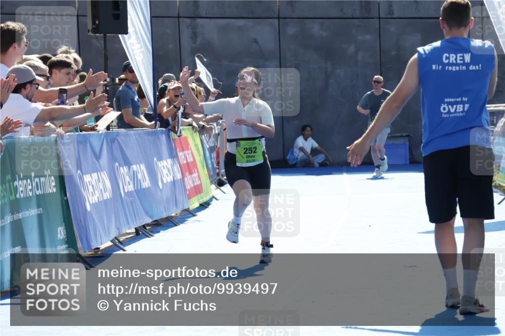 09.08.2026 - GEWOBA Citytriathlon Bremen Yannick Fuchs http://msf.ph/oto/9939497 09.08.2026 15:32:32 Ziel 252, 368 meine-sportfotos.de