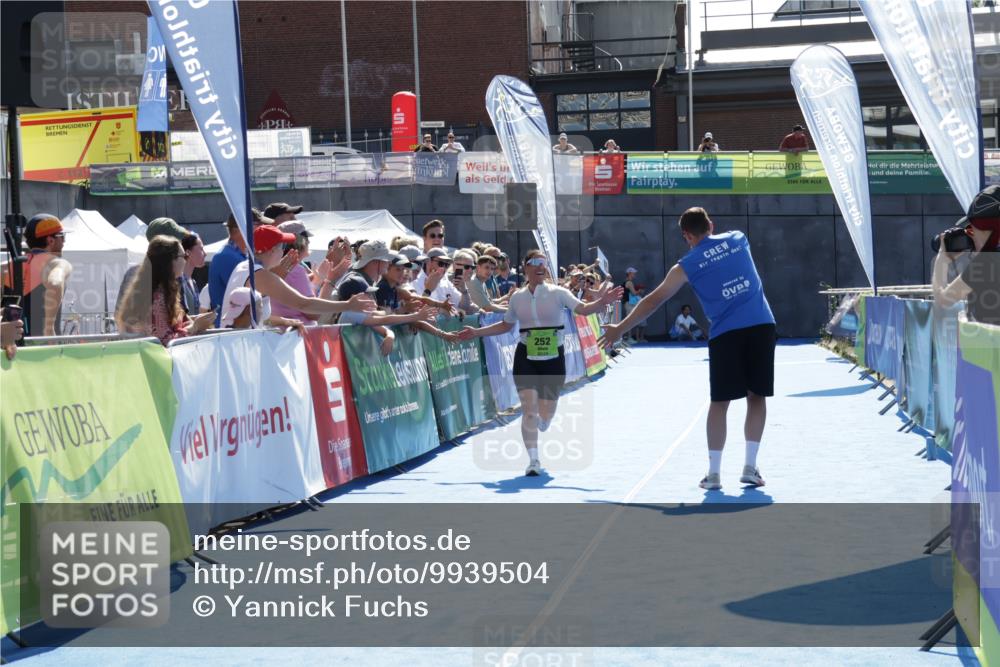 09.08.2026 - GEWOBA Citytriathlon Bremen Yannick Fuchs http://msf.ph/oto/9939504 09.08.2026 15:32:33 Ziel 252, 368 meine-sportfotos.de