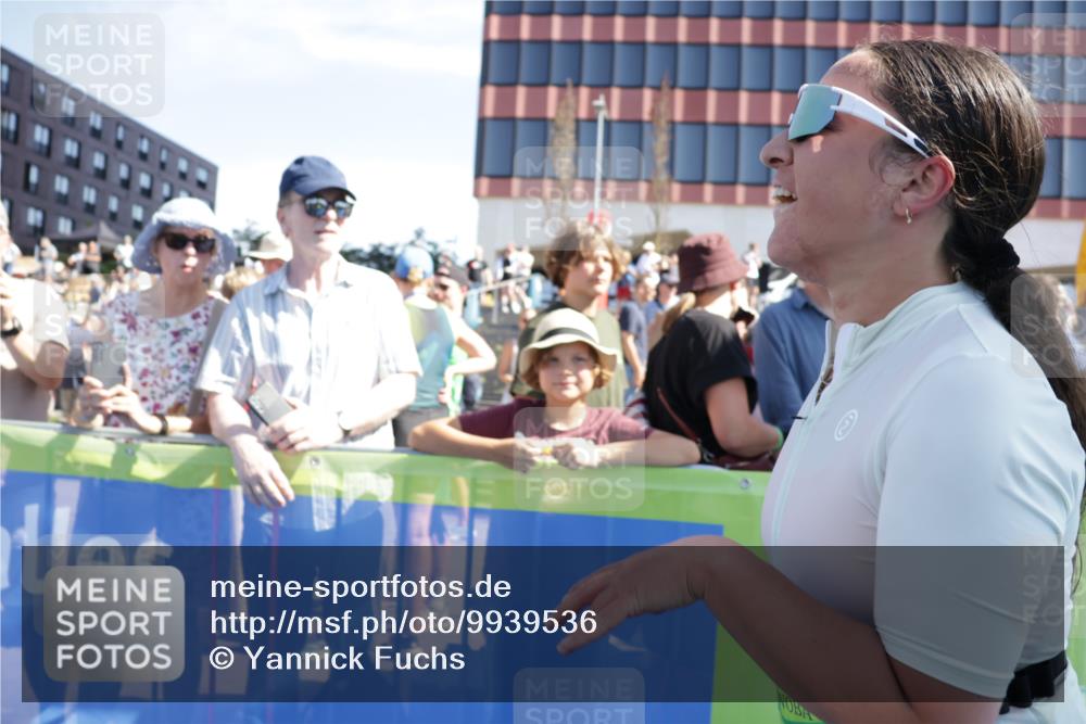 09.08.2026 - GEWOBA Citytriathlon Bremen Yannick Fuchs http://msf.ph/oto/9939536 09.08.2026 15:32:38 Ziel 252 meine-sportfotos.de