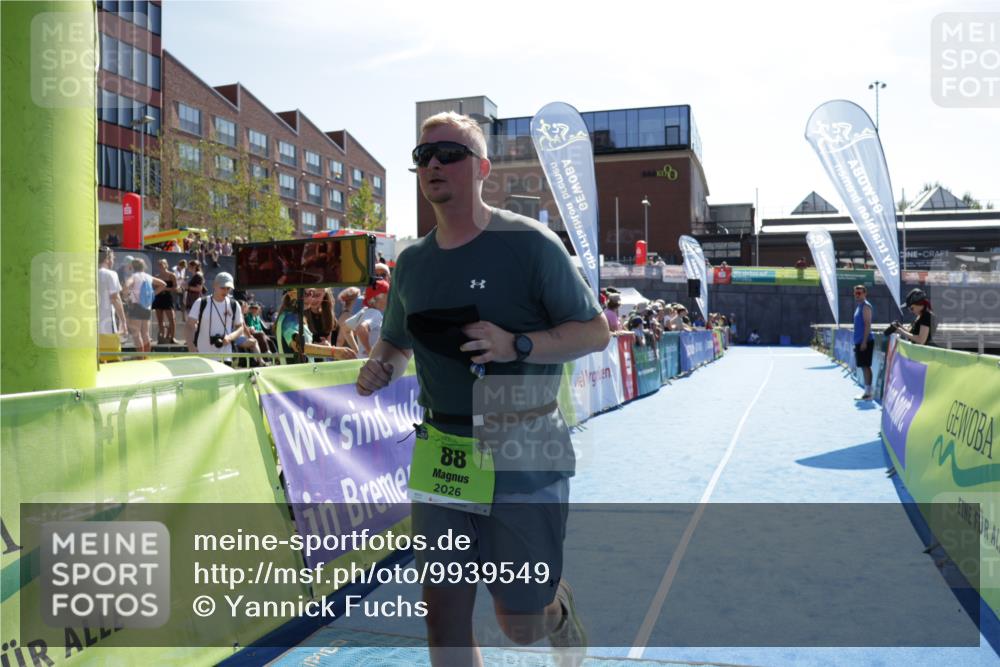 09.08.2026 - GEWOBA Citytriathlon Bremen Yannick Fuchs http://msf.ph/oto/9939549 09.08.2026 15:32:45 Ziel 88 meine-sportfotos.de