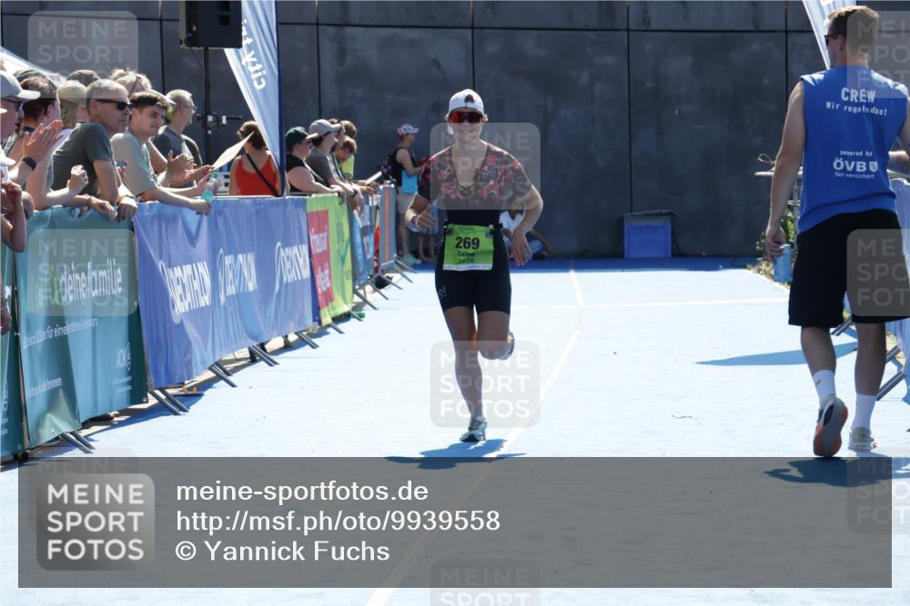 09.08.2026 - GEWOBA Citytriathlon Bremen Yannick Fuchs http://msf.ph/oto/9939558 09.08.2026 15:32:57 Ziel 269 meine-sportfotos.de