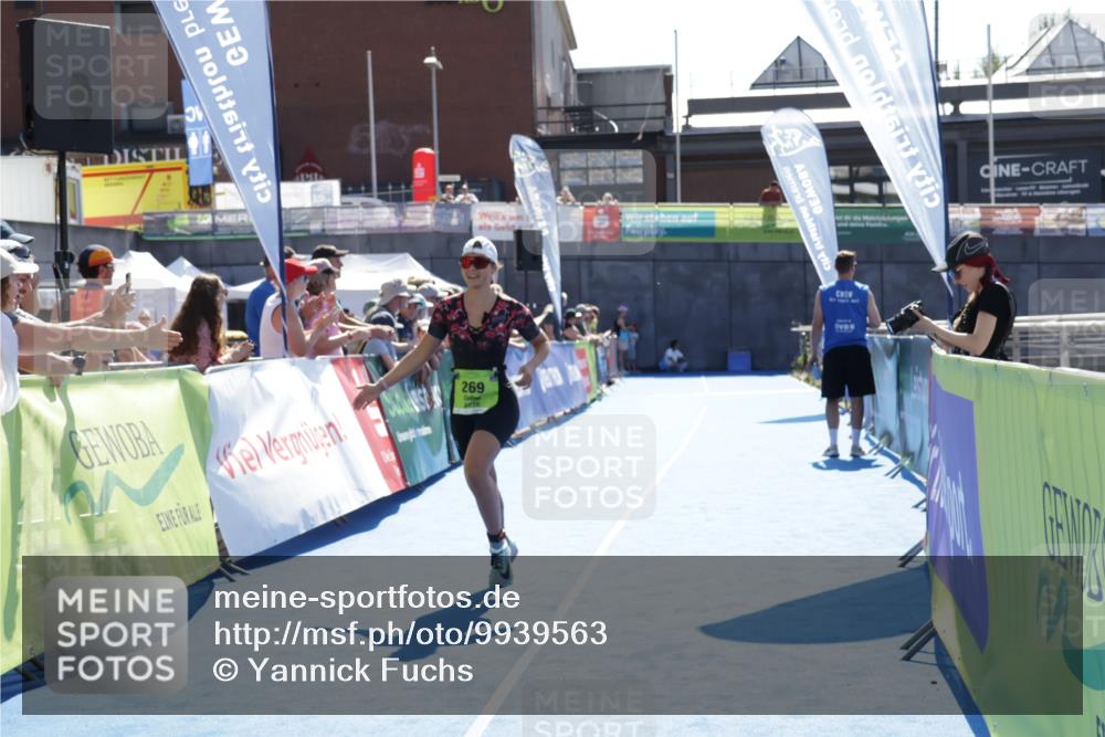 09.08.2026 - GEWOBA Citytriathlon Bremen Yannick Fuchs http://msf.ph/oto/9939563 09.08.2026 15:32:59 Ziel 269 meine-sportfotos.de