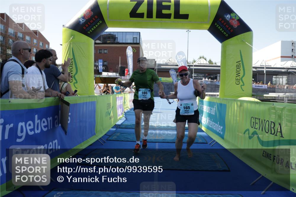 09.08.2026 - GEWOBA Citytriathlon Bremen Yannick Fuchs http://msf.ph/oto/9939595 09.08.2026 11:51:02 Ziel 165 meine-sportfotos.de