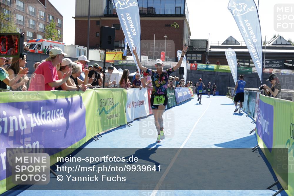 09.08.2026 - GEWOBA Citytriathlon Bremen Yannick Fuchs http://msf.ph/oto/9939641 09.08.2026 15:33:24 Ziel 502, 514 meine-sportfotos.de