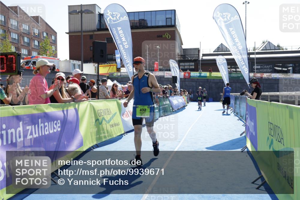 09.08.2026 - GEWOBA Citytriathlon Bremen Yannick Fuchs http://msf.ph/oto/9939671 09.08.2026 15:33:30 Ziel 432, 514 meine-sportfotos.de