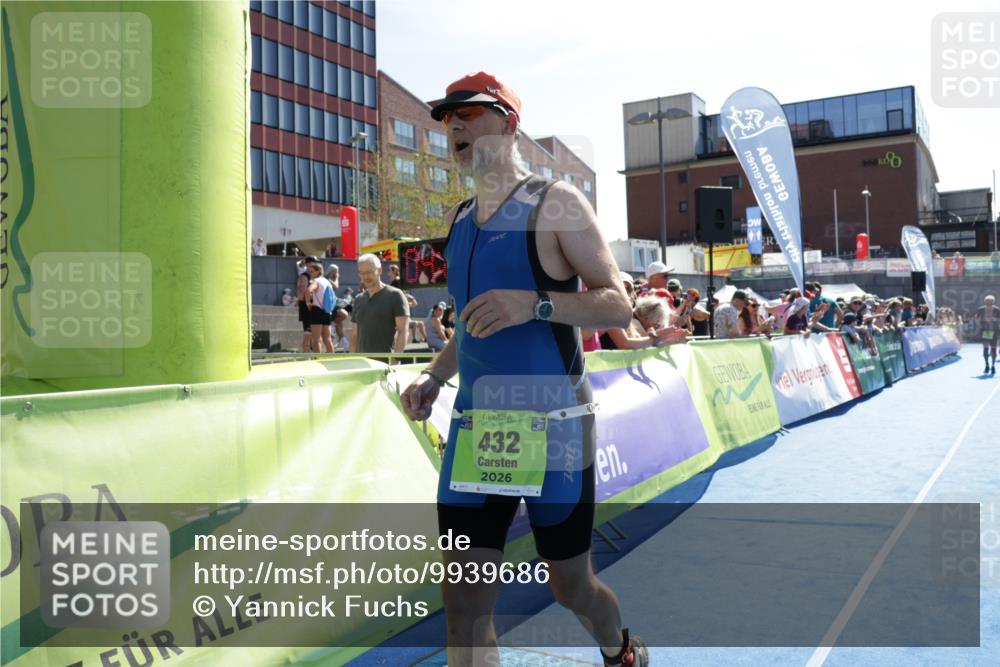 09.08.2026 - GEWOBA Citytriathlon Bremen Yannick Fuchs http://msf.ph/oto/9939686 09.08.2026 15:33:32 Ziel 432 meine-sportfotos.de