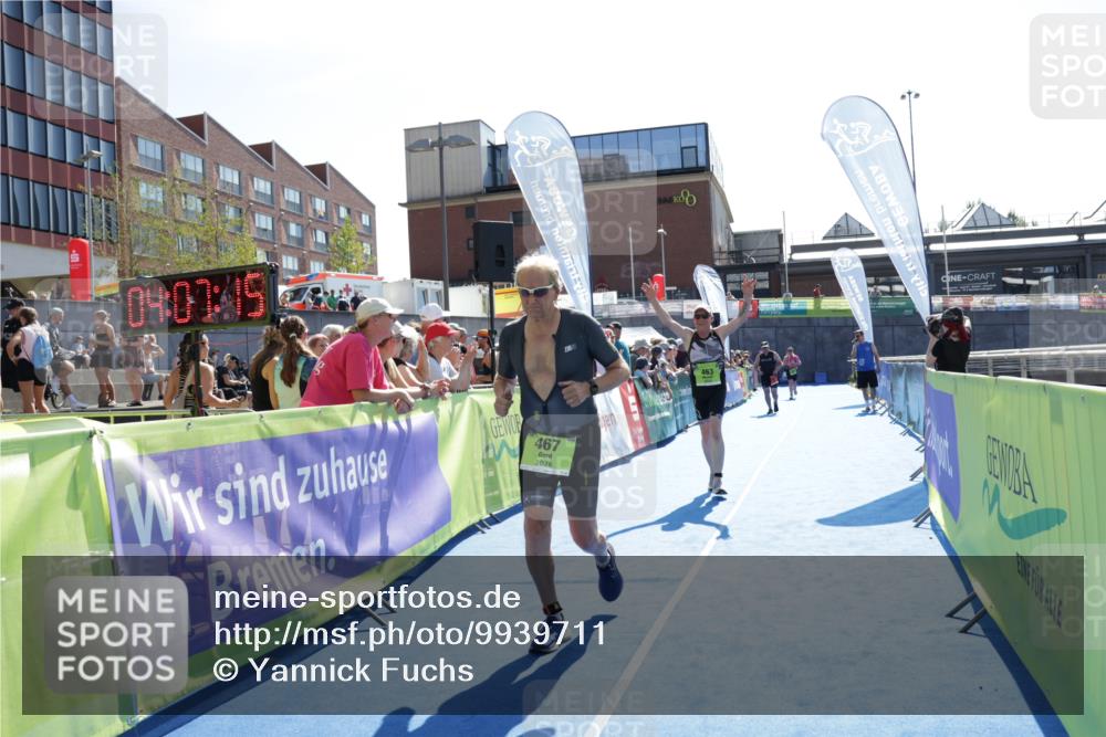 09.08.2026 - GEWOBA Citytriathlon Bremen Yannick Fuchs http://msf.ph/oto/9939711 09.08.2026 15:33:39 Ziel 463, 467 meine-sportfotos.de