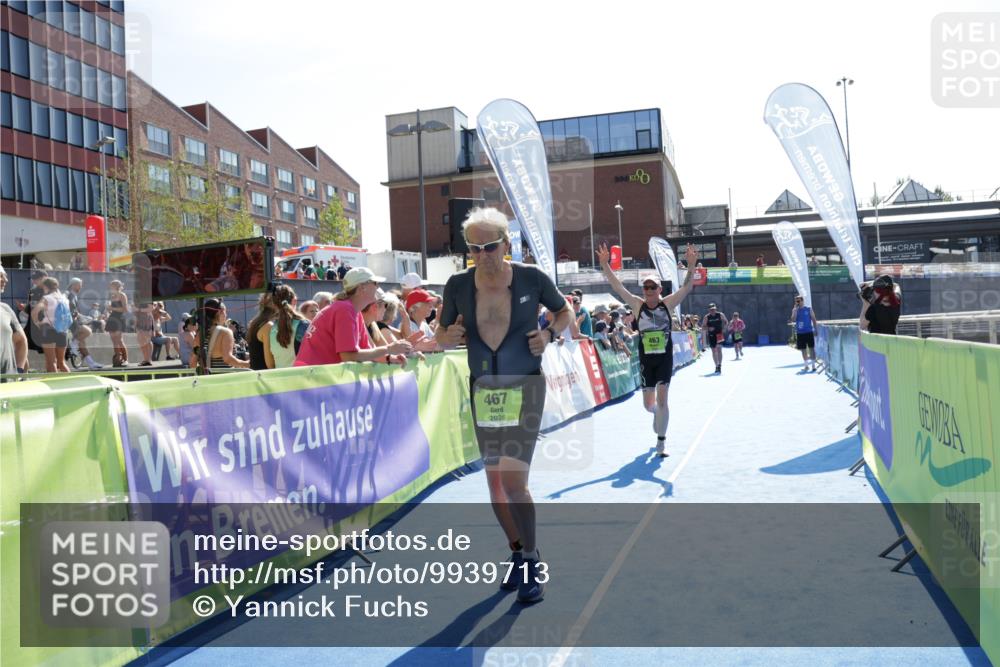 09.08.2026 - GEWOBA Citytriathlon Bremen Yannick Fuchs http://msf.ph/oto/9939713 09.08.2026 15:33:39 Ziel 463, 467 meine-sportfotos.de