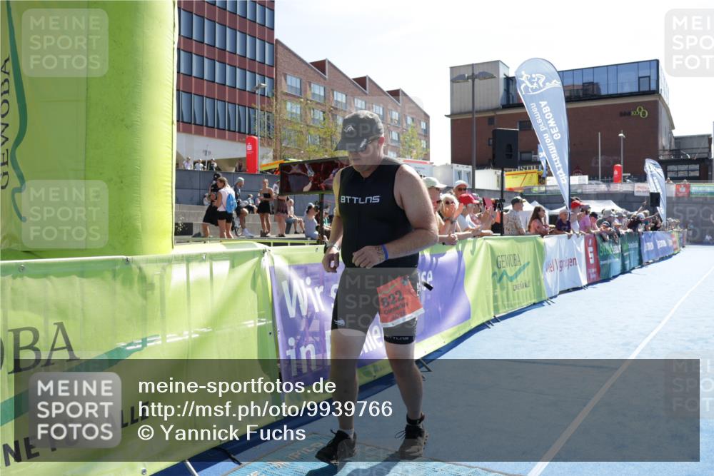 09.08.2026 - GEWOBA Citytriathlon Bremen Yannick Fuchs http://msf.ph/oto/9939766 09.08.2026 15:33:51 Ziel 297, 822 meine-sportfotos.de