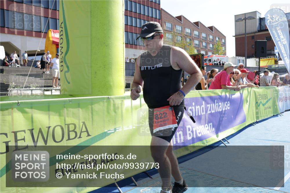 09.08.2026 - GEWOBA Citytriathlon Bremen Yannick Fuchs http://msf.ph/oto/9939773 09.08.2026 15:33:52 Ziel 297, 822 meine-sportfotos.de