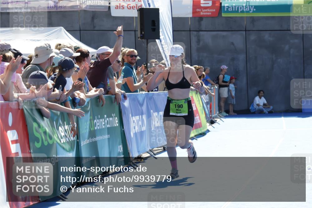 09.08.2026 - GEWOBA Citytriathlon Bremen Yannick Fuchs http://msf.ph/oto/9939779 09.08.2026 15:33:57 Ziel 190 meine-sportfotos.de