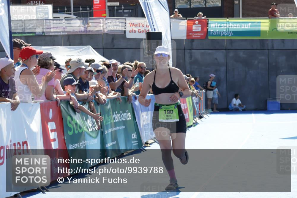 09.08.2026 - GEWOBA Citytriathlon Bremen Yannick Fuchs http://msf.ph/oto/9939788 09.08.2026 15:33:58 Ziel 190 meine-sportfotos.de