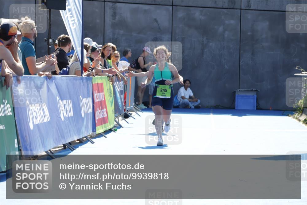 09.08.2026 - GEWOBA Citytriathlon Bremen Yannick Fuchs http://msf.ph/oto/9939818 09.08.2026 15:34:18 Ziel  meine-sportfotos.de