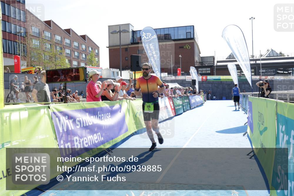 09.08.2026 - GEWOBA Citytriathlon Bremen Yannick Fuchs http://msf.ph/oto/9939885 09.08.2026 15:34:43 Ziel 426 meine-sportfotos.de