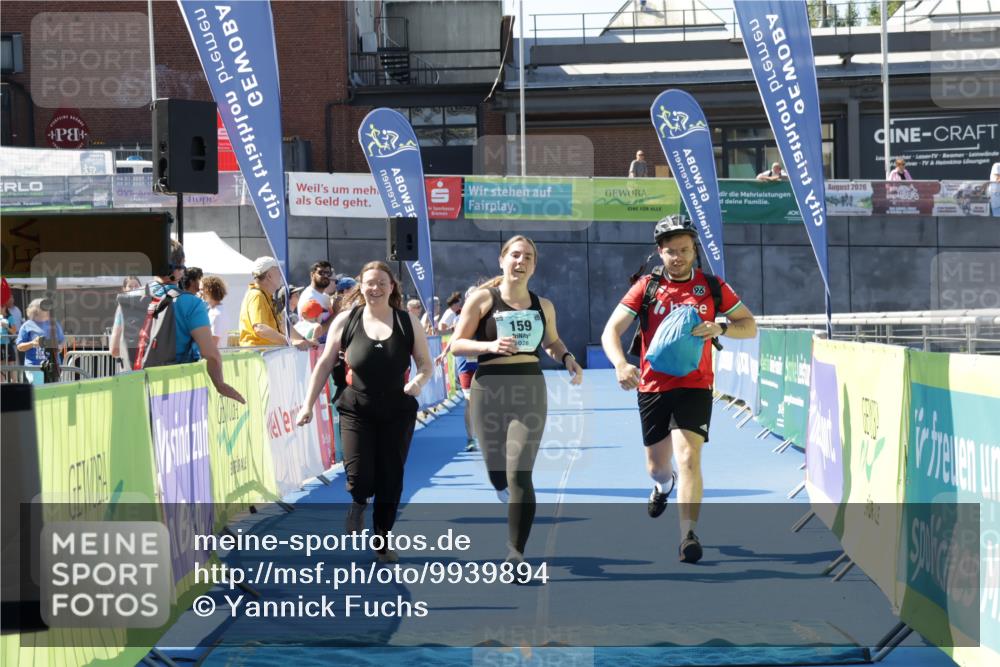 09.08.2026 - GEWOBA Citytriathlon Bremen Yannick Fuchs http://msf.ph/oto/9939894 09.08.2026 11:56:58 Ziel 159, 512 meine-sportfotos.de