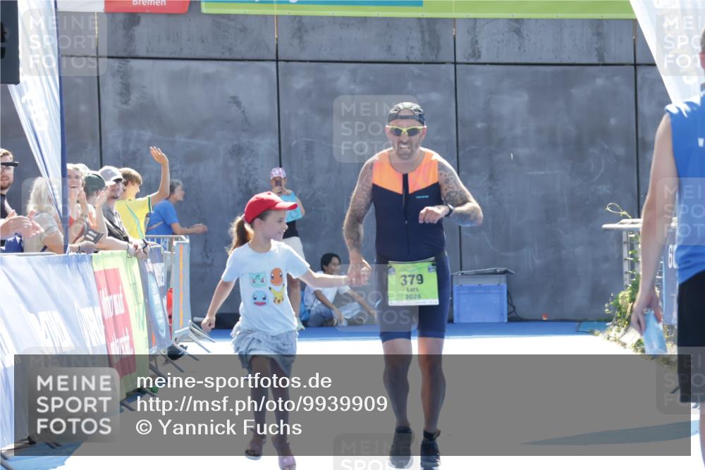 09.08.2026 - GEWOBA Citytriathlon Bremen Yannick Fuchs http://msf.ph/oto/9939909 09.08.2026 15:34:54 Ziel  meine-sportfotos.de