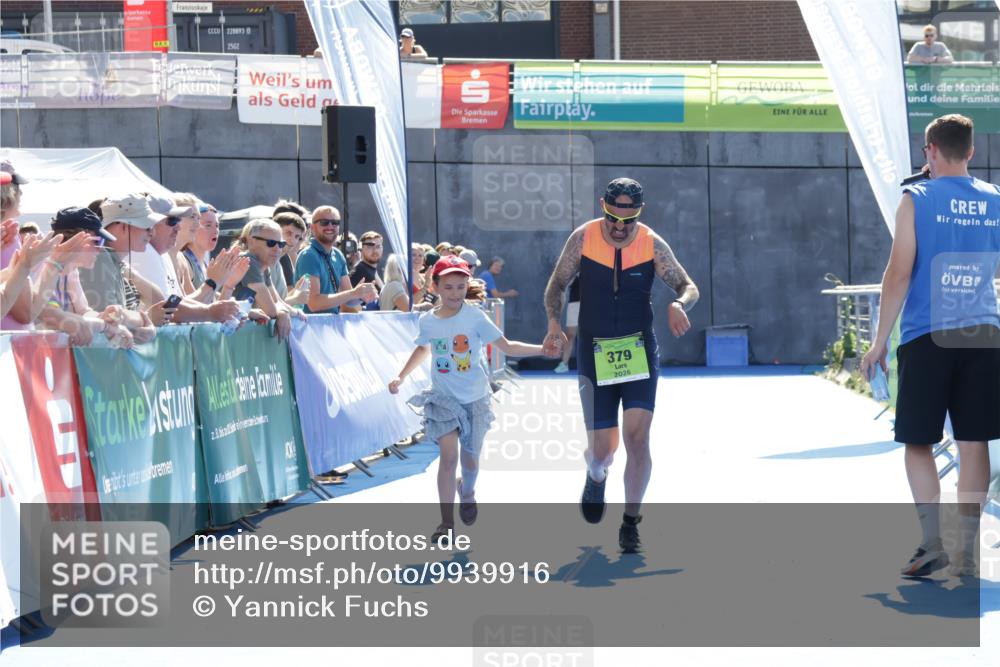 09.08.2026 - GEWOBA Citytriathlon Bremen Yannick Fuchs http://msf.ph/oto/9939916 09.08.2026 15:34:56 Ziel 379 meine-sportfotos.de