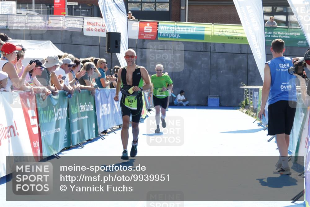 09.08.2026 - GEWOBA Citytriathlon Bremen Yannick Fuchs http://msf.ph/oto/9939951 09.08.2026 15:35:15 Ziel 440 meine-sportfotos.de