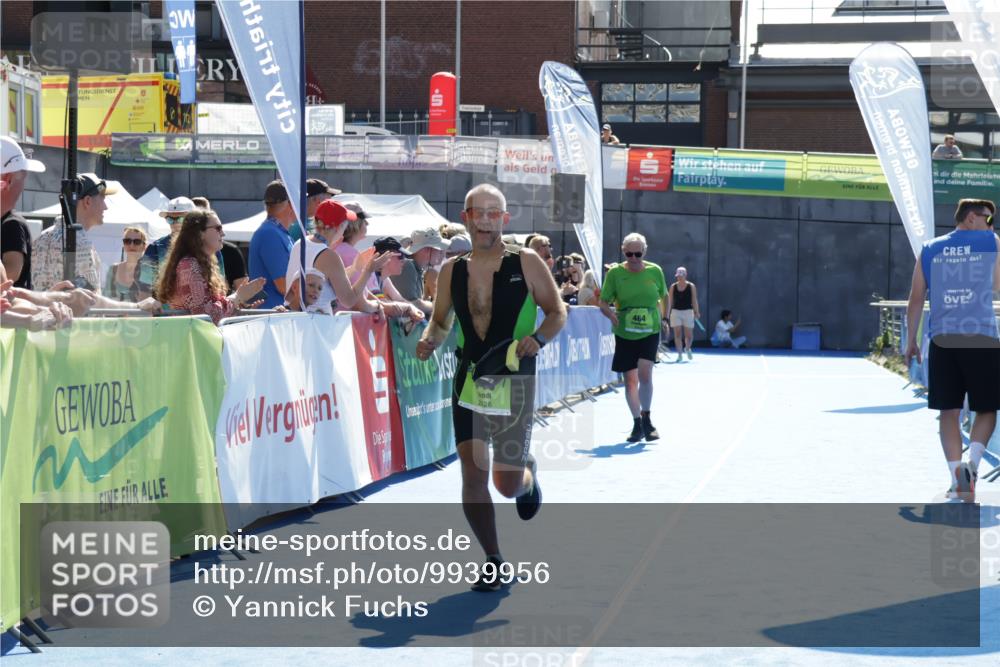 09.08.2026 - GEWOBA Citytriathlon Bremen Yannick Fuchs http://msf.ph/oto/9939956 09.08.2026 15:35:17 Ziel 440, 464 meine-sportfotos.de