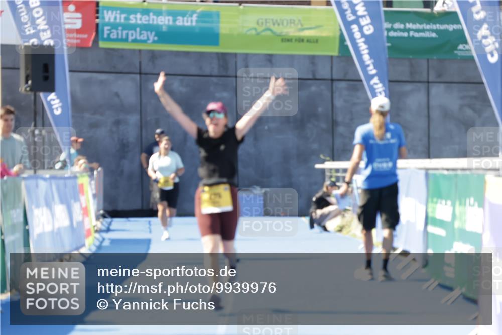 09.08.2026 - GEWOBA Citytriathlon Bremen Yannick Fuchs http://msf.ph/oto/9939976 09.08.2026 11:58:06 Ziel 475 meine-sportfotos.de