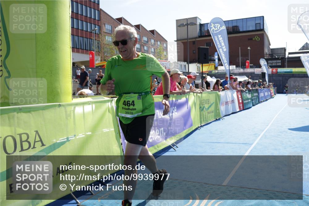 09.08.2026 - GEWOBA Citytriathlon Bremen Yannick Fuchs http://msf.ph/oto/9939977 09.08.2026 15:35:22 Ziel 440, 464 meine-sportfotos.de