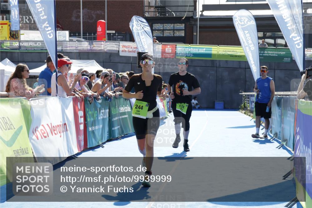 09.08.2026 - GEWOBA Citytriathlon Bremen Yannick Fuchs http://msf.ph/oto/9939999 09.08.2026 15:35:32 Ziel 132, 244 meine-sportfotos.de