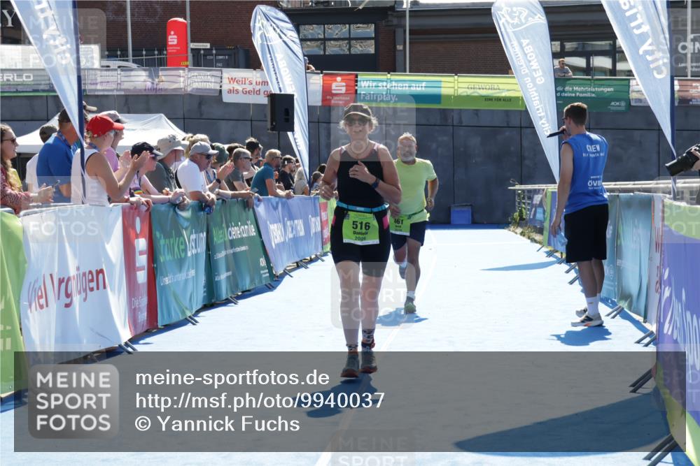 09.08.2026 - GEWOBA Citytriathlon Bremen Yannick Fuchs http://msf.ph/oto/9940037 09.08.2026 15:35:46 Ziel 461, 516 meine-sportfotos.de