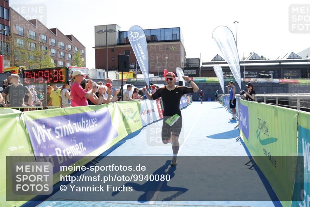 09.08.2026 - GEWOBA Citytriathlon Bremen Yannick Fuchs http://msf.ph/oto/9940080 09.08.2026 15:35:59 Ziel 372 meine-sportfotos.de