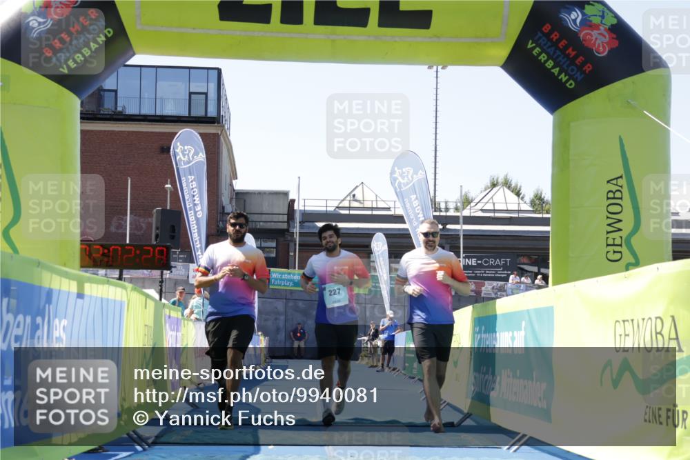 09.08.2026 - GEWOBA Citytriathlon Bremen Yannick Fuchs http://msf.ph/oto/9940081 09.08.2026 12:02:32 Ziel 227 meine-sportfotos.de