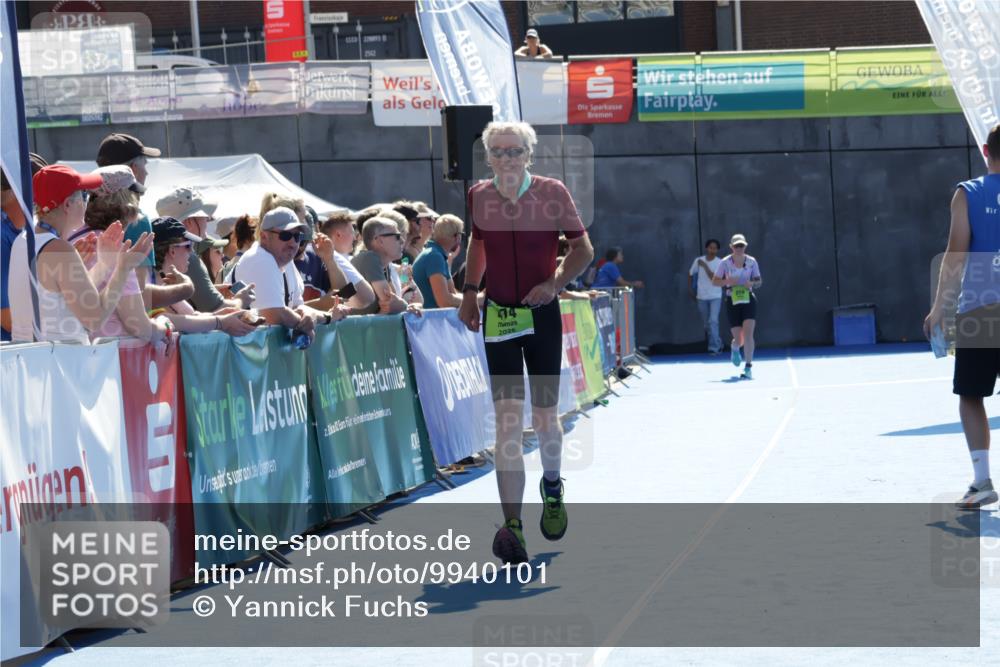 09.08.2026 - GEWOBA Citytriathlon Bremen Yannick Fuchs http://msf.ph/oto/9940101 09.08.2026 15:36:06 Ziel 474 meine-sportfotos.de