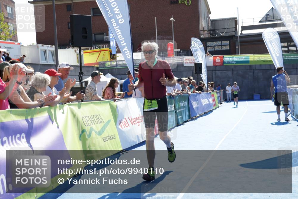 09.08.2026 - GEWOBA Citytriathlon Bremen Yannick Fuchs http://msf.ph/oto/9940110 09.08.2026 15:36:08 Ziel 474 meine-sportfotos.de