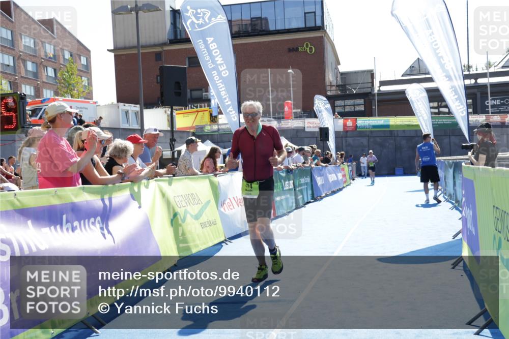 09.08.2026 - GEWOBA Citytriathlon Bremen Yannick Fuchs http://msf.ph/oto/9940112 09.08.2026 15:36:09 Ziel 474 meine-sportfotos.de