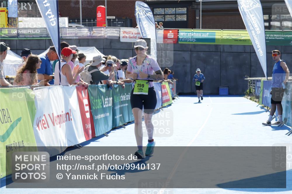 09.08.2026 - GEWOBA Citytriathlon Bremen Yannick Fuchs http://msf.ph/oto/9940137 09.08.2026 15:36:17 Ziel 259 meine-sportfotos.de