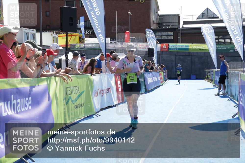 09.08.2026 - GEWOBA Citytriathlon Bremen Yannick Fuchs http://msf.ph/oto/9940142 09.08.2026 15:36:18 Ziel 259 meine-sportfotos.de
