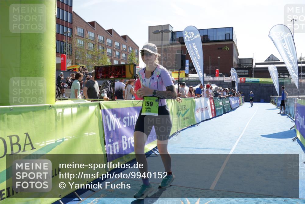 09.08.2026 - GEWOBA Citytriathlon Bremen Yannick Fuchs http://msf.ph/oto/9940152 09.08.2026 15:36:20 Ziel 259 meine-sportfotos.de