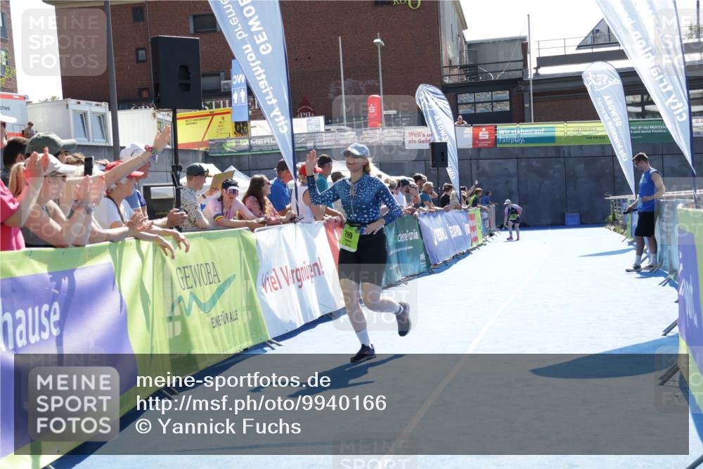 09.08.2026 - GEWOBA Citytriathlon Bremen Yannick Fuchs http://msf.ph/oto/9940166 09.08.2026 15:36:28 Ziel 299 meine-sportfotos.de