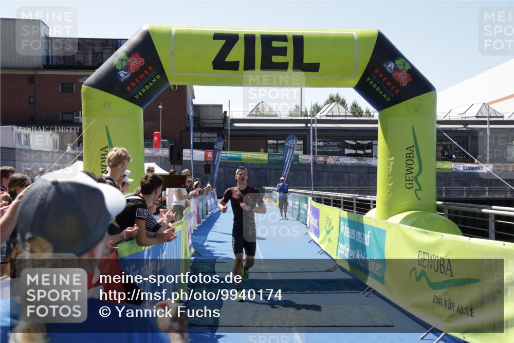 09.08.2026 - GEWOBA Citytriathlon Bremen Yannick Fuchs http://msf.ph/oto/9940174 09.08.2026 13:24:48 Ziel 699 meine-sportfotos.de