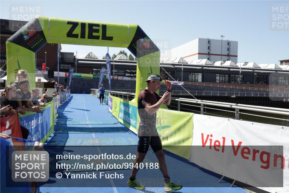 09.08.2026 - GEWOBA Citytriathlon Bremen Yannick Fuchs http://msf.ph/oto/9940188 09.08.2026 13:24:52 Ziel 699 meine-sportfotos.de