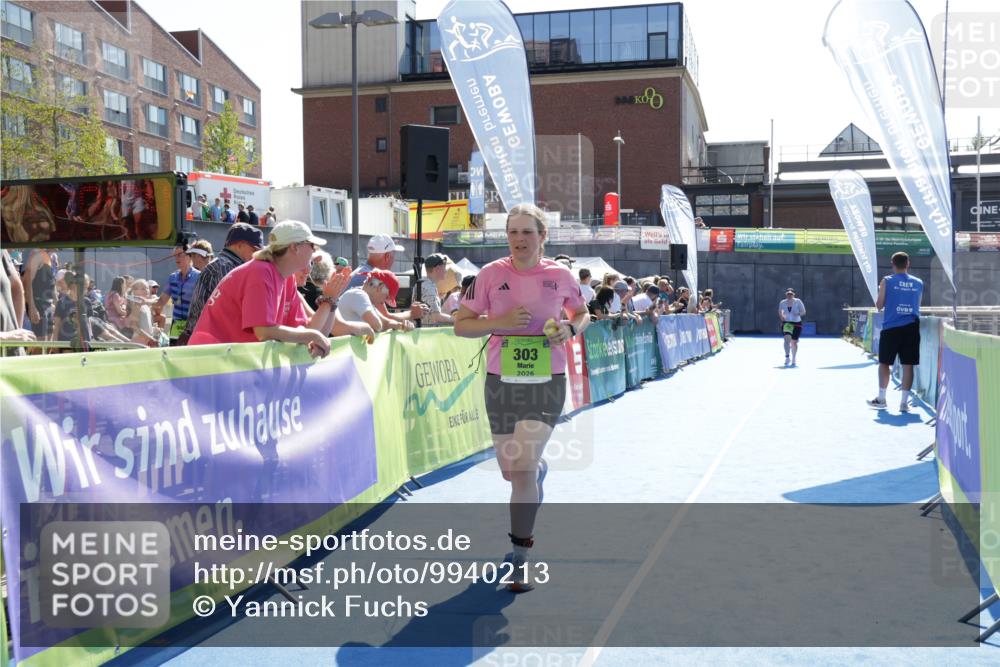 09.08.2026 - GEWOBA Citytriathlon Bremen Yannick Fuchs http://msf.ph/oto/9940213 09.08.2026 15:36:47 Ziel 303 meine-sportfotos.de