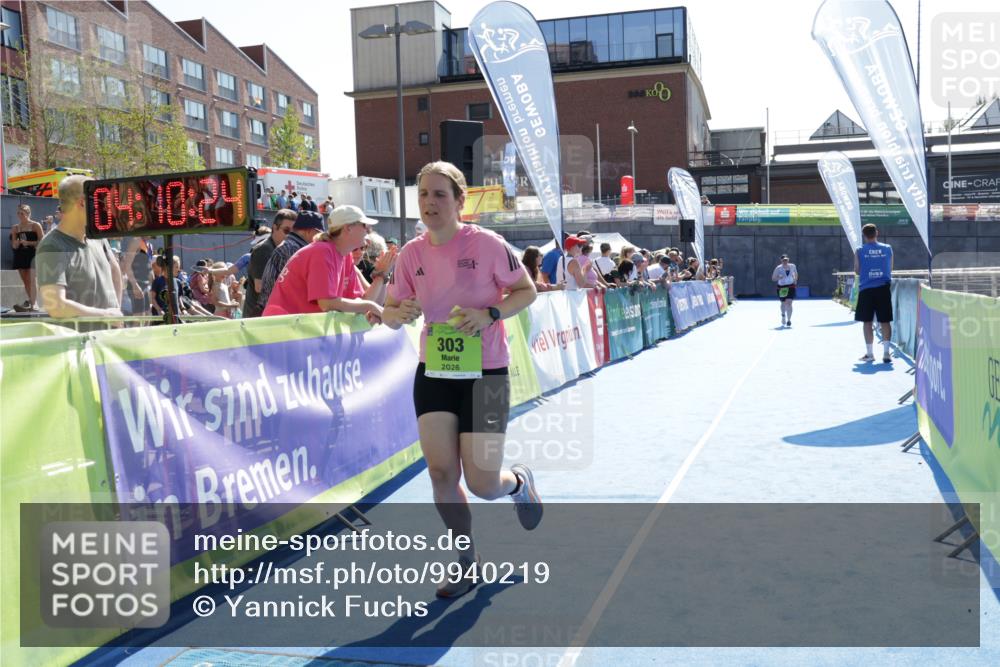 09.08.2026 - GEWOBA Citytriathlon Bremen Yannick Fuchs http://msf.ph/oto/9940219 09.08.2026 15:36:47 Ziel 303 meine-sportfotos.de