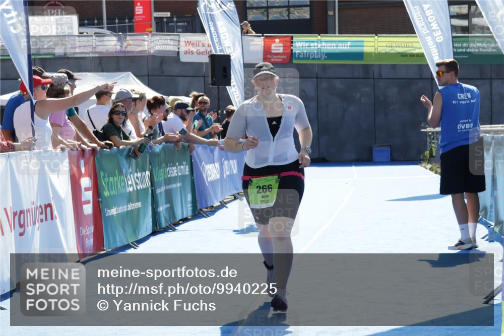 09.08.2026 - GEWOBA Citytriathlon Bremen Yannick Fuchs http://msf.ph/oto/9940225 09.08.2026 15:36:53 Ziel 266, 303 meine-sportfotos.de