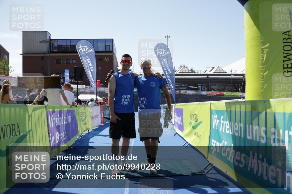 09.08.2026 - GEWOBA Citytriathlon Bremen Yannick Fuchs http://msf.ph/oto/9940228 09.08.2026 13:29:10 Ziel  meine-sportfotos.de