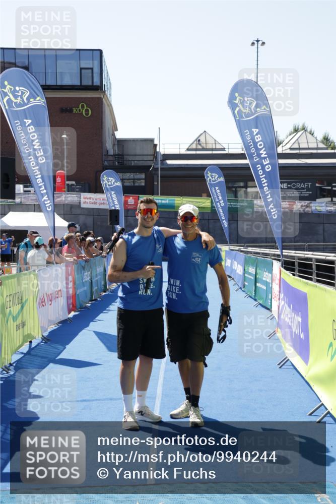 09.08.2026 - GEWOBA Citytriathlon Bremen Yannick Fuchs http://msf.ph/oto/9940244 09.08.2026 13:29:22 Ziel  meine-sportfotos.de