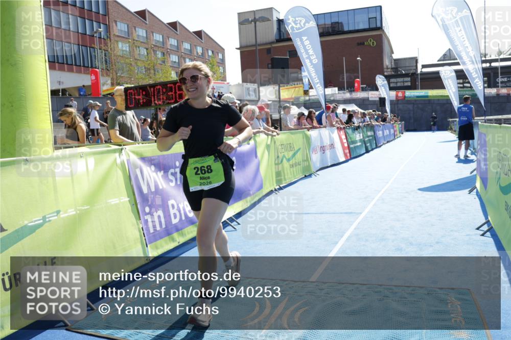 09.08.2026 - GEWOBA Citytriathlon Bremen Yannick Fuchs http://msf.ph/oto/9940253 09.08.2026 15:36:59 Ziel 266, 268 meine-sportfotos.de