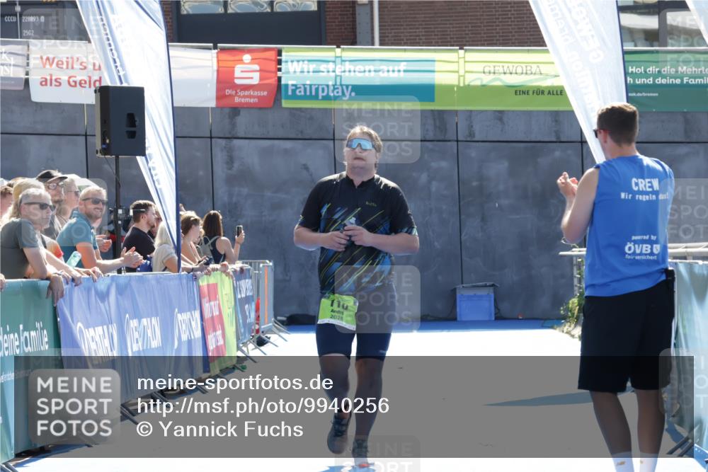 09.08.2026 - GEWOBA Citytriathlon Bremen Yannick Fuchs http://msf.ph/oto/9940256 09.08.2026 15:37:09 Ziel  meine-sportfotos.de